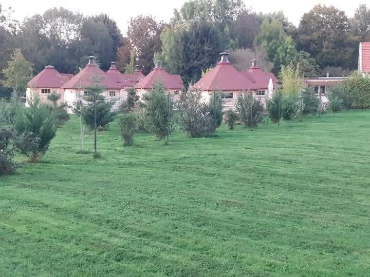Camping Le Vallage Attigny Luaran gambar