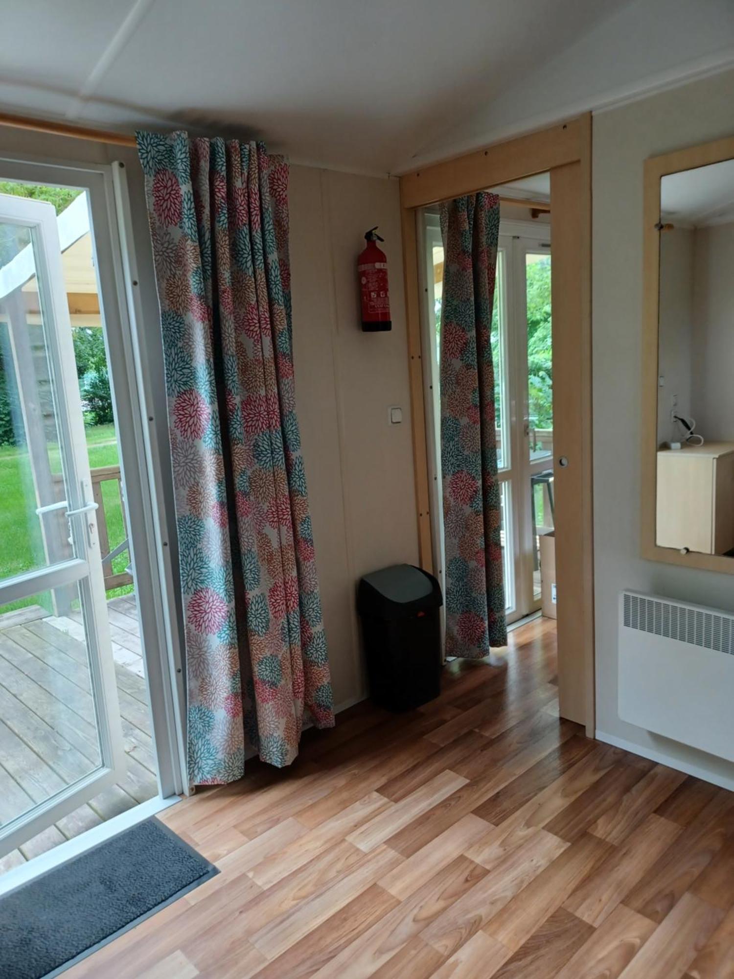 Camping Le Vallage Attigny Luaran gambar